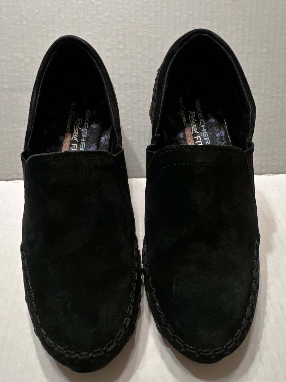 Skechers Women's Relaxed Fit Bikers Graduate Black Suede Slip-On Shoes Size 6.5